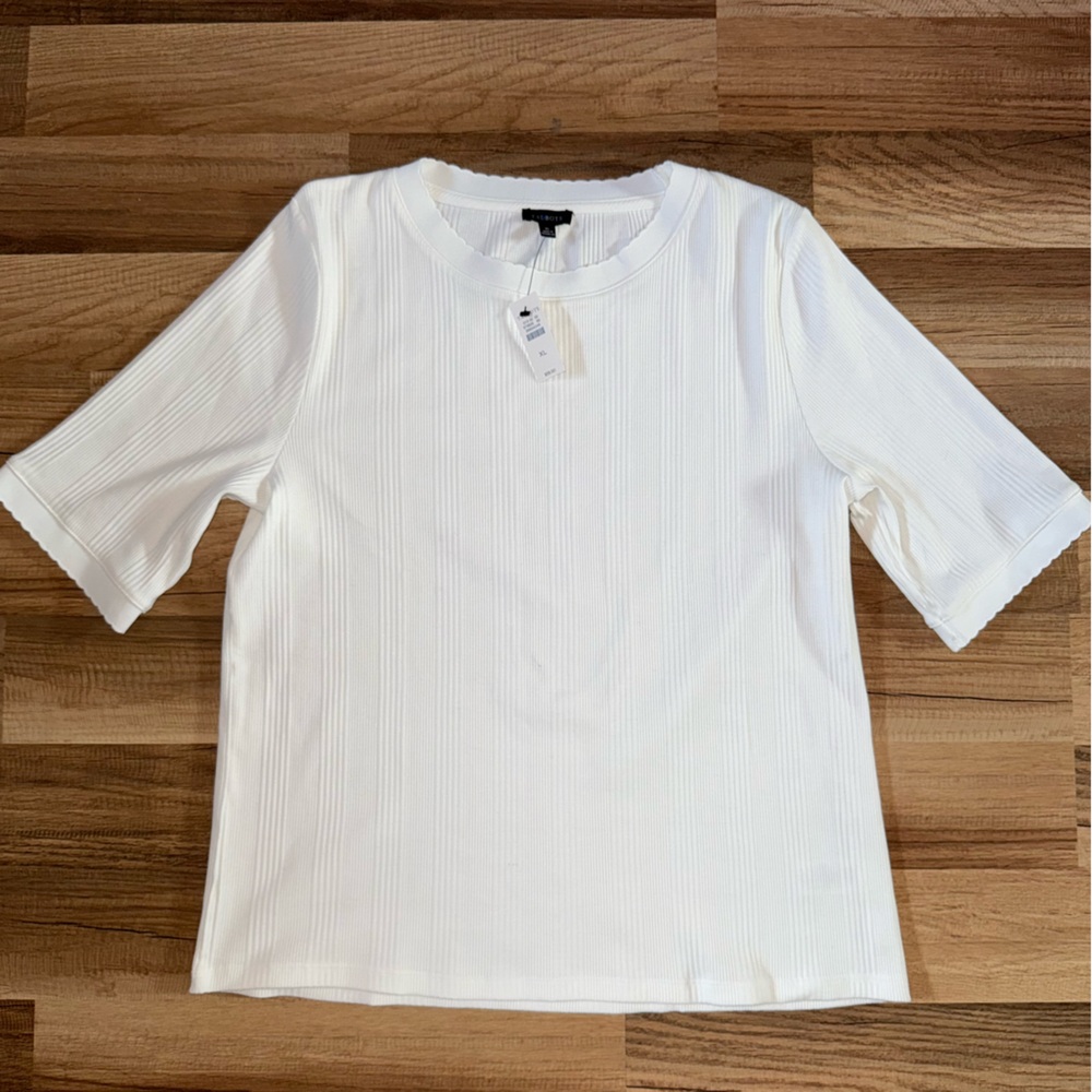 NWT Talbots Scalloped White Top
